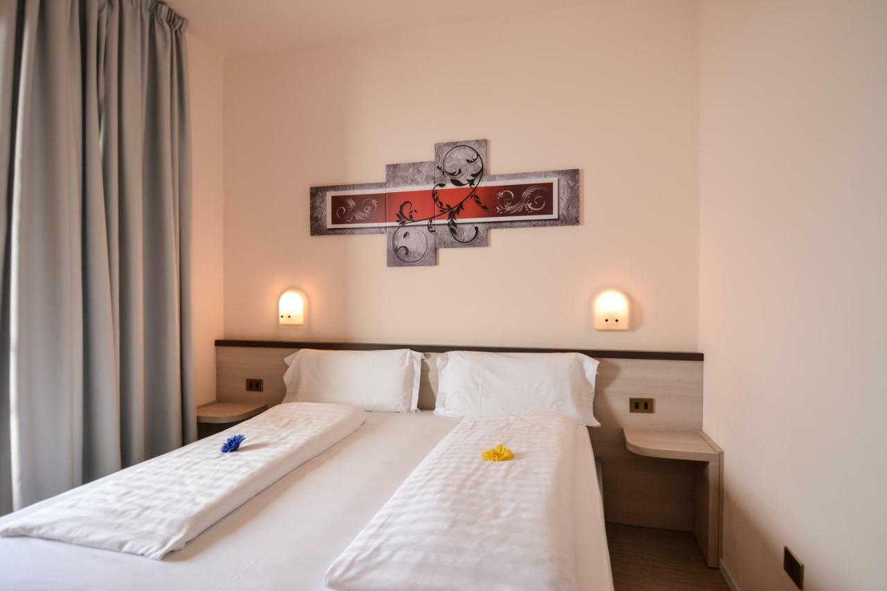 Residence Lido Hotel Мальчезине Экстерьер фото