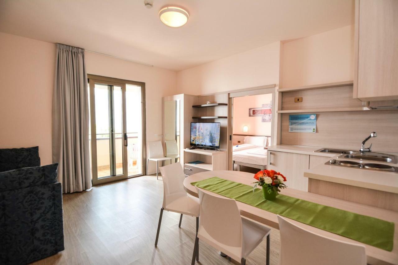 Residence Lido Hotel Мальчезине Экстерьер фото